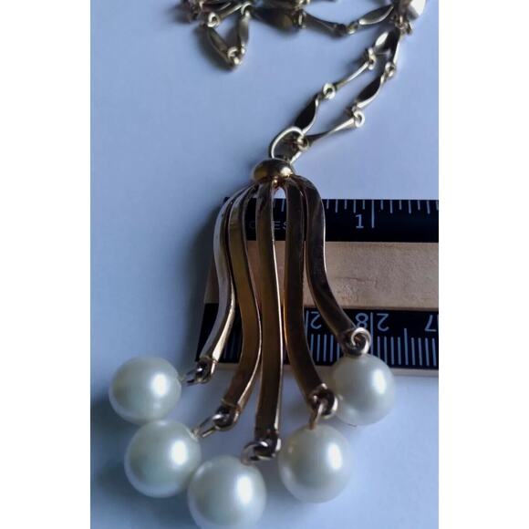 Vintage Sarah Coventry Pendant Necklace Faux Pearls Goldtone Touch Of Elegance - Picture 8 of 8